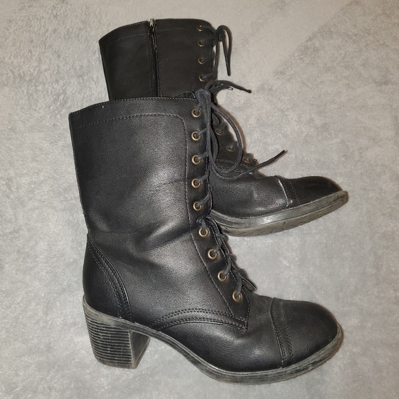 Shoes - Black boots